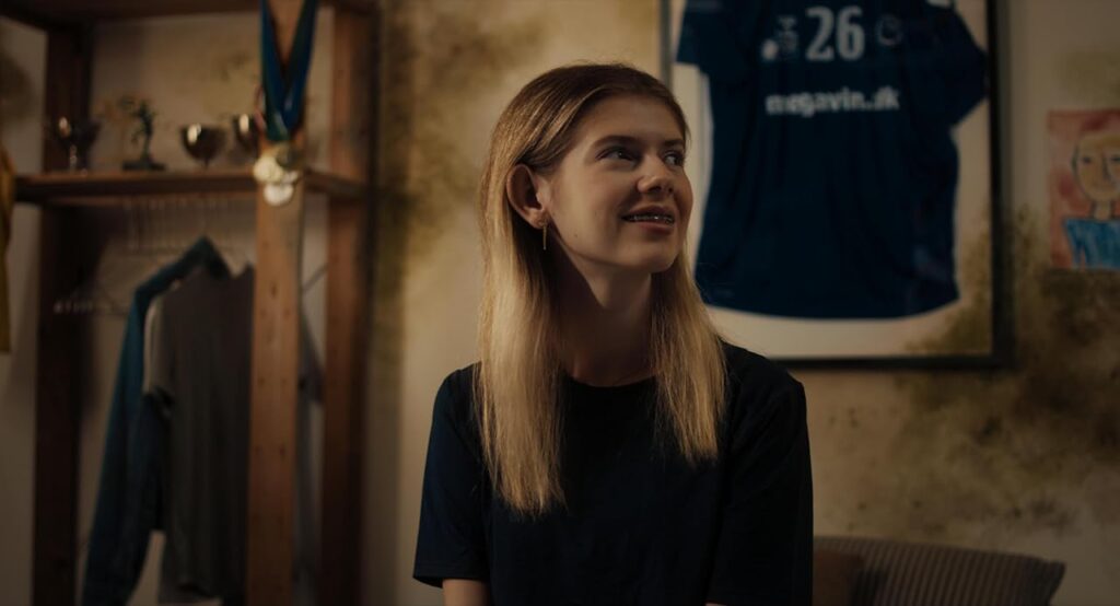 Still fra "Bertil er Stoppet Til Håndbold"